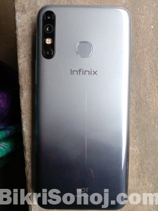 Infinix Hot 8